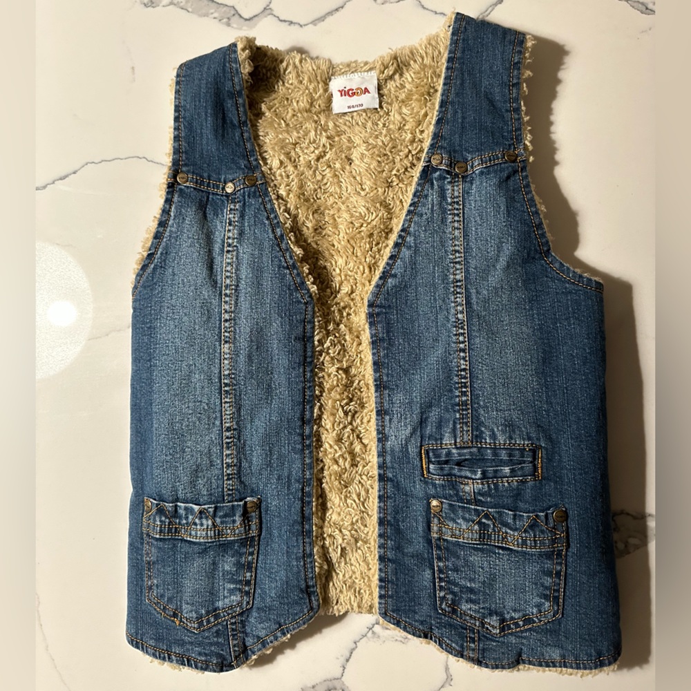 YIGGA Denim Vest/Faux Fur inside